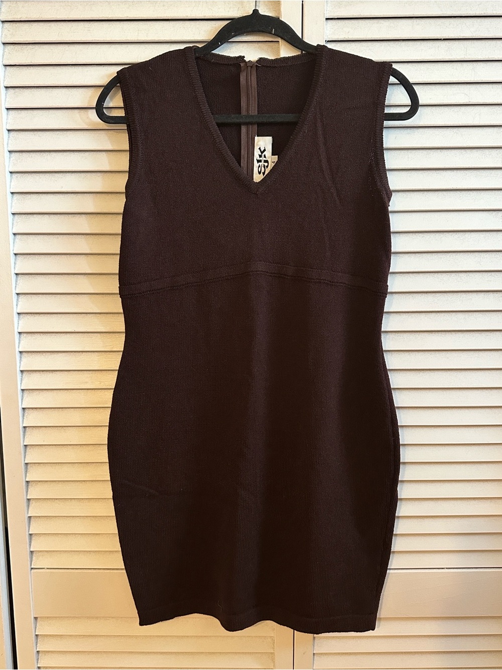 Vintage St John Chocolate Brown V Neck Knit Mini Dress!   So good!  Size M